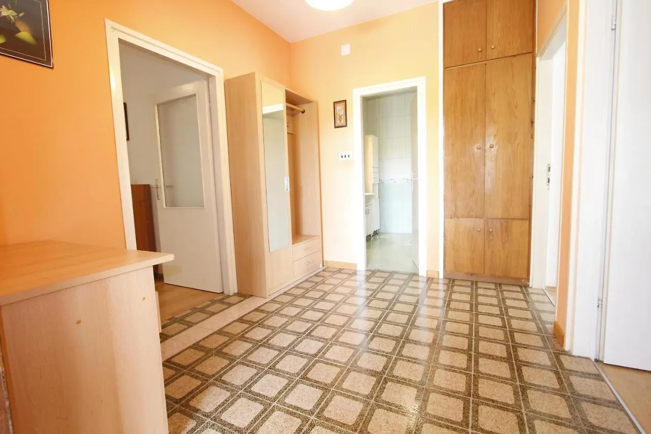 Apartments With A Parking Space Nin, Zadar - 5797 Croatia
