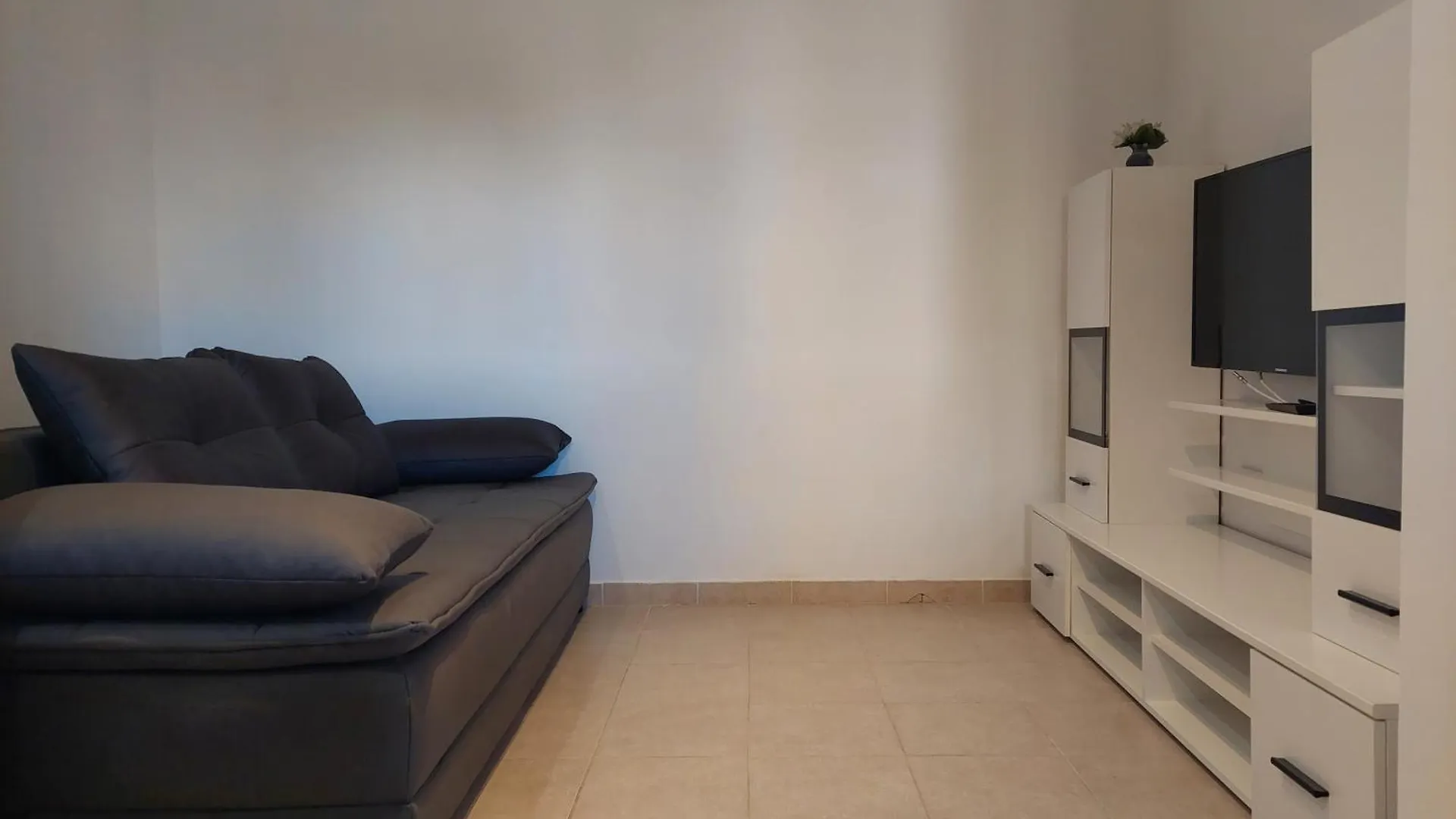 Apartments With A Parking Space Nin, Zadar - 5797 0*, 宁 克罗地亚